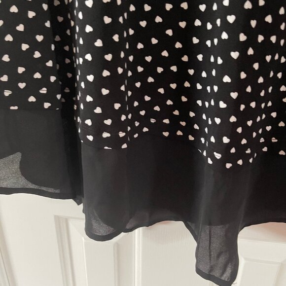 New Adrianna Papell Plus Black and Ivory Heart Print Blouse Size 3X - Picture 3 of 16